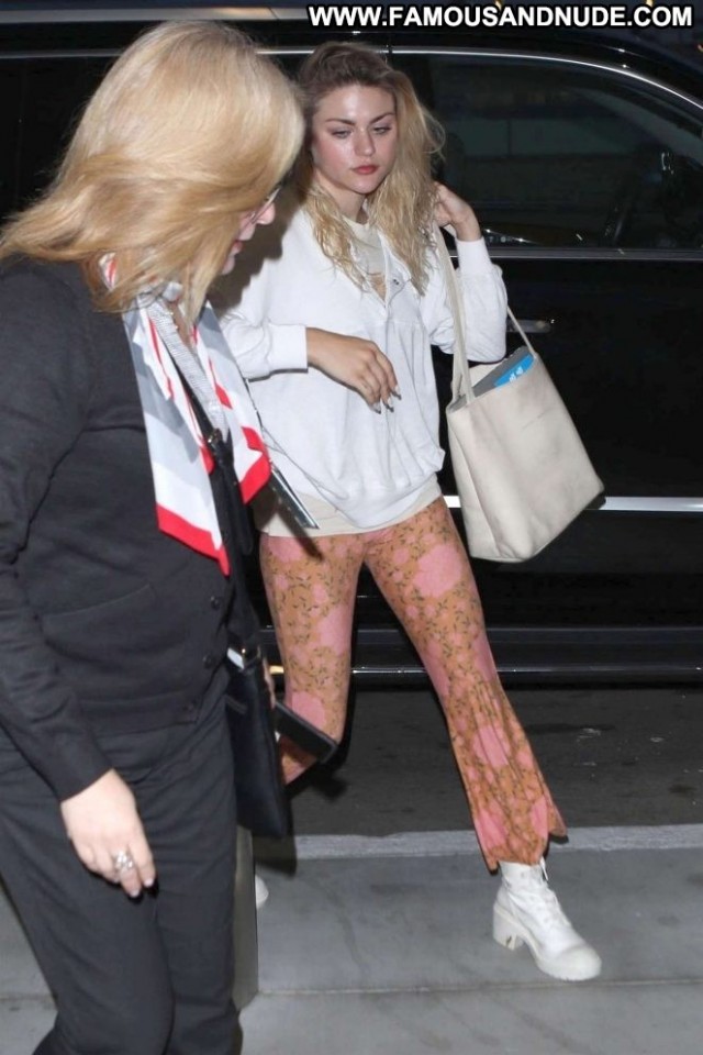 Frances Bean Lax Airport Angel Posing Hot Paparazzi Lax Airport