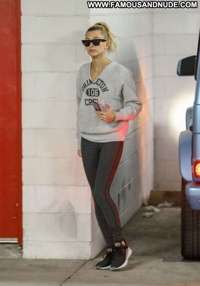 Hailey Baldwin Studio City Babe Beautiful Paparazzi Posing Hot