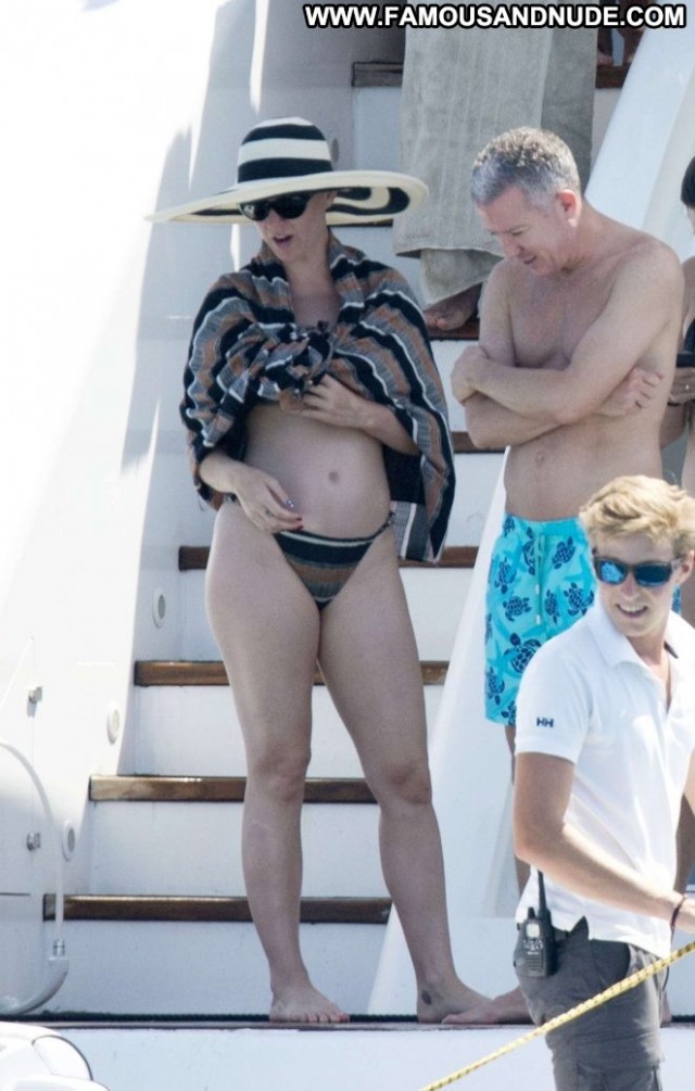 Katy Perry No Source Celebrity Babe Posing Hot Bikini Yacht Paparazzi