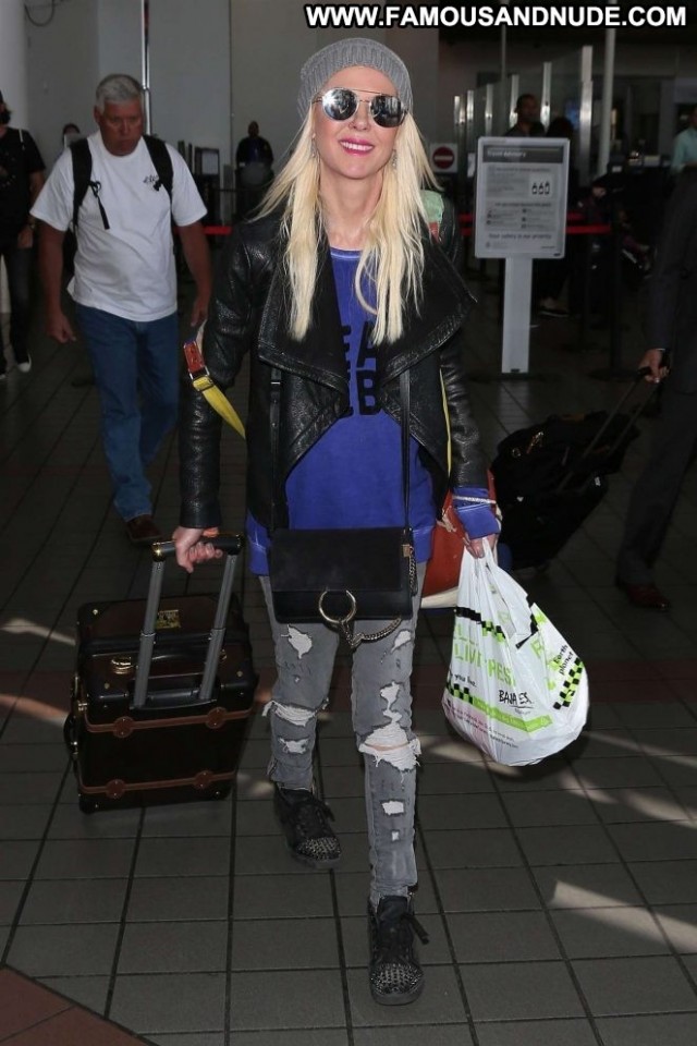 Tara Reid Lax Airport Celebrity Los Angeles Posing Hot Angel