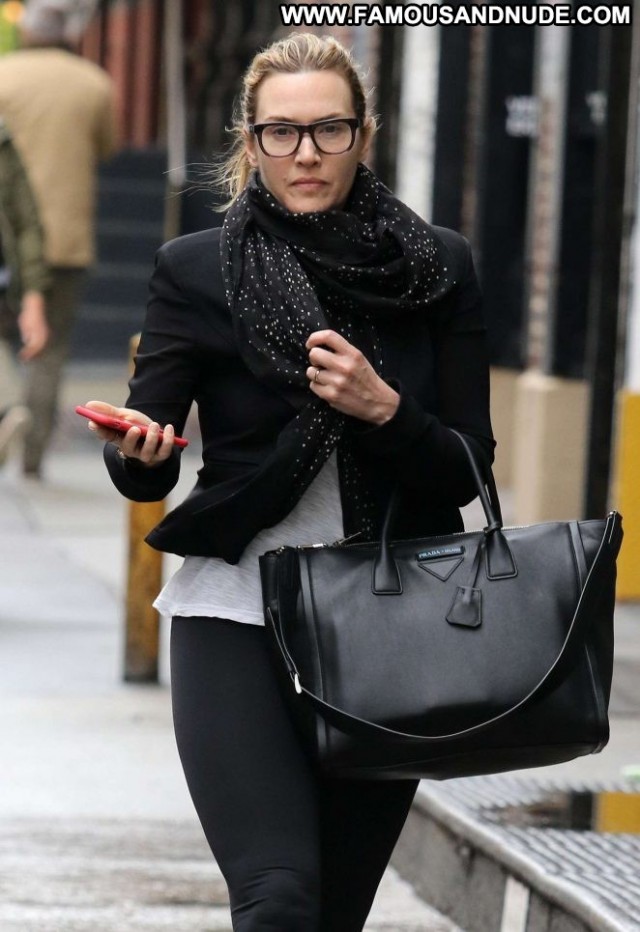 Kate Winslet New York Paparazzi Celebrity Beautiful Posing Hot New
