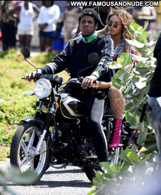 Beyonce No Source  Babe Beautiful Paparazzi Posing Hot Celebrity