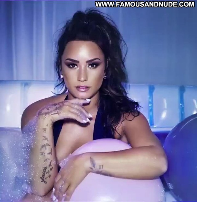 Demi Lovato No Source Beautiful Twitter Babe American Celebrity