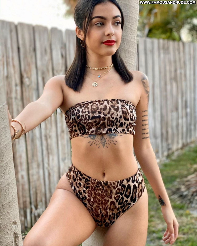 Malu Trevejo No Source Sexy Posing Hot Beautiful Babe Celebrity