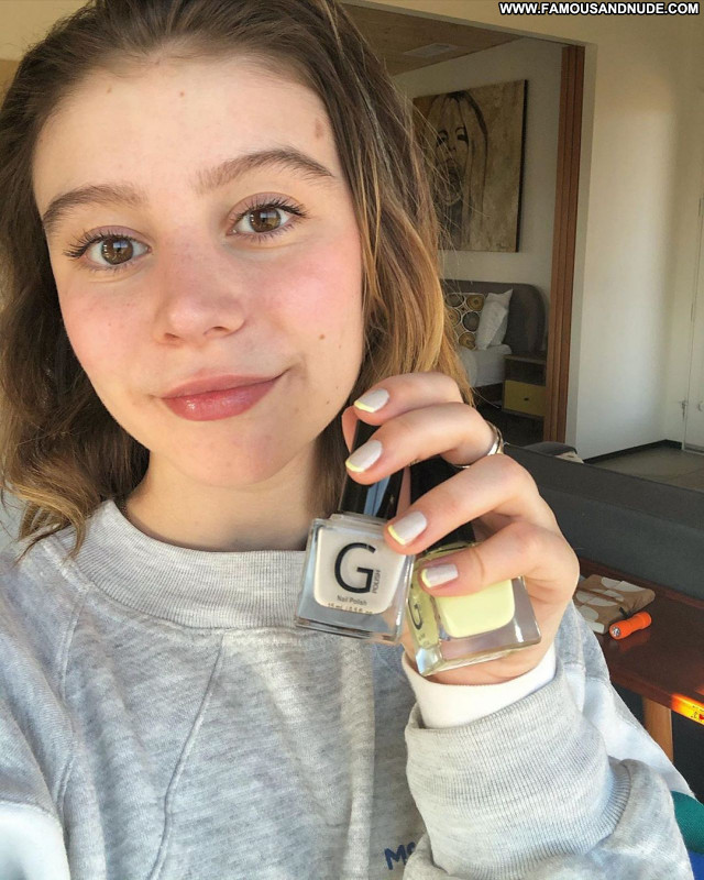 G Hannelius No Source Babe Beautiful Sexy Posing Hot Celebrity