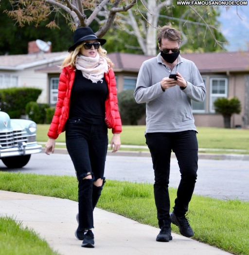 Heather Graham Celebrity Beautiful Babe Sexy Straight Posing Hot