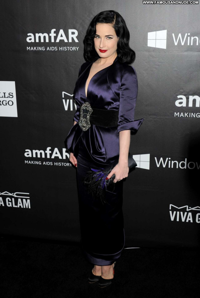 Dita Von Teese No Source Hollywood Posing Hot Celebrity Babe