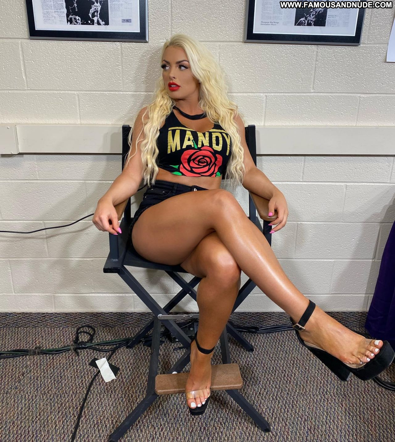 Sexy mandy rose