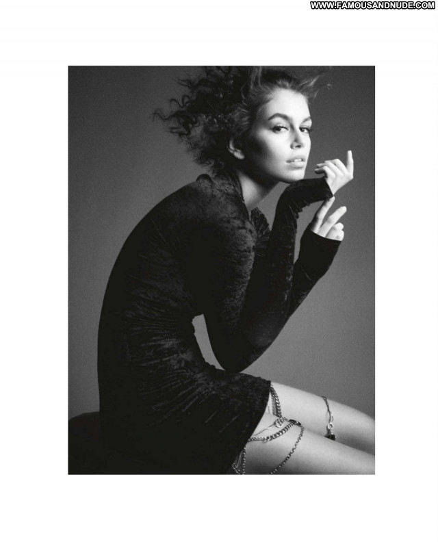 Kaia Gerber No Source Posing Hot Celebrity Babe Sexy Beautiful
