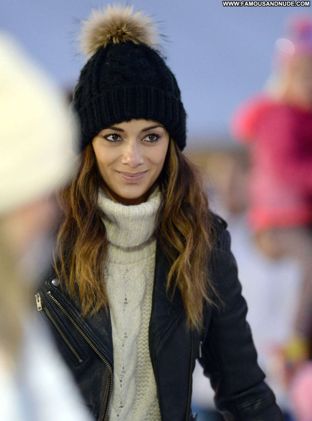 Nicole Scherzinger No Source Beautiful Paparazzi Winter London Posing