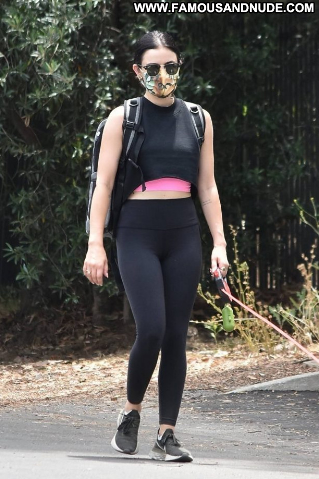 Emily Ratajkowski Los Angeles Babe Celebrity Paparazzi Posing Hot