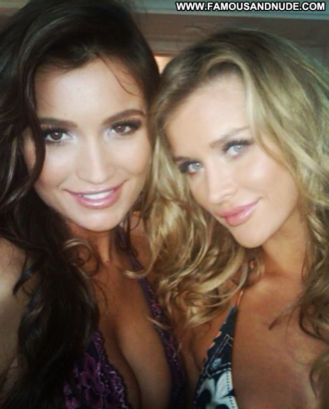 Joanna Krupa No Source Celebrity Babe Beautiful Sexy Posing Hot