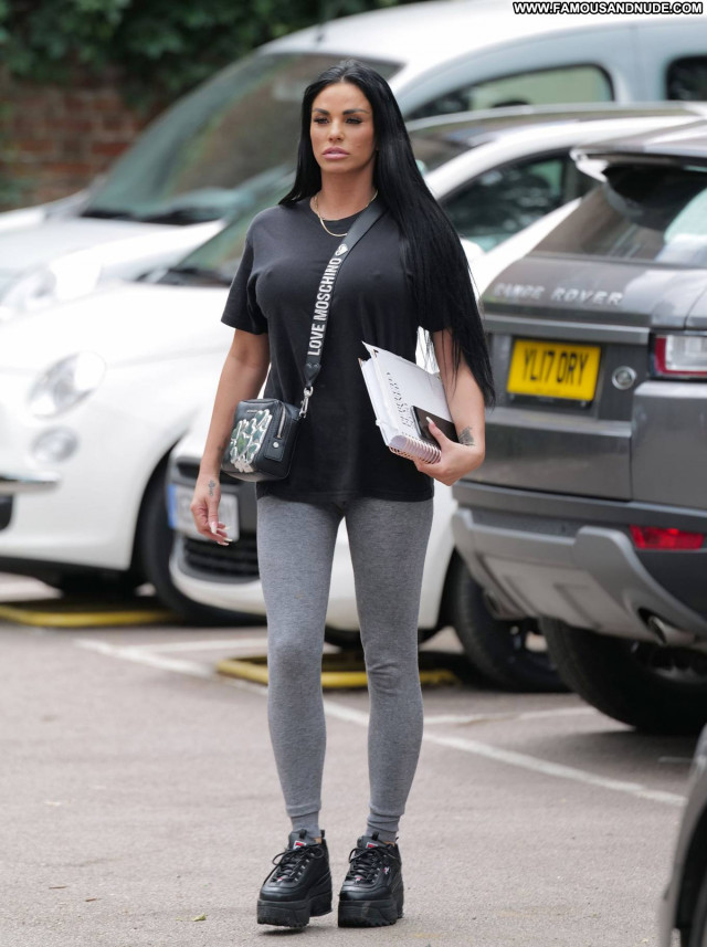 Katie Price No Source Paparazzi Babe Beautiful Celebrity Posing Hot