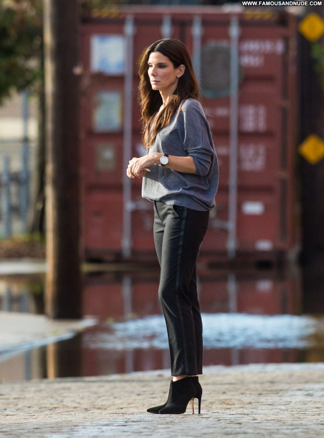 Sandra Bullock No Source  Paparazzi Celebrity Posing Hot Beautiful