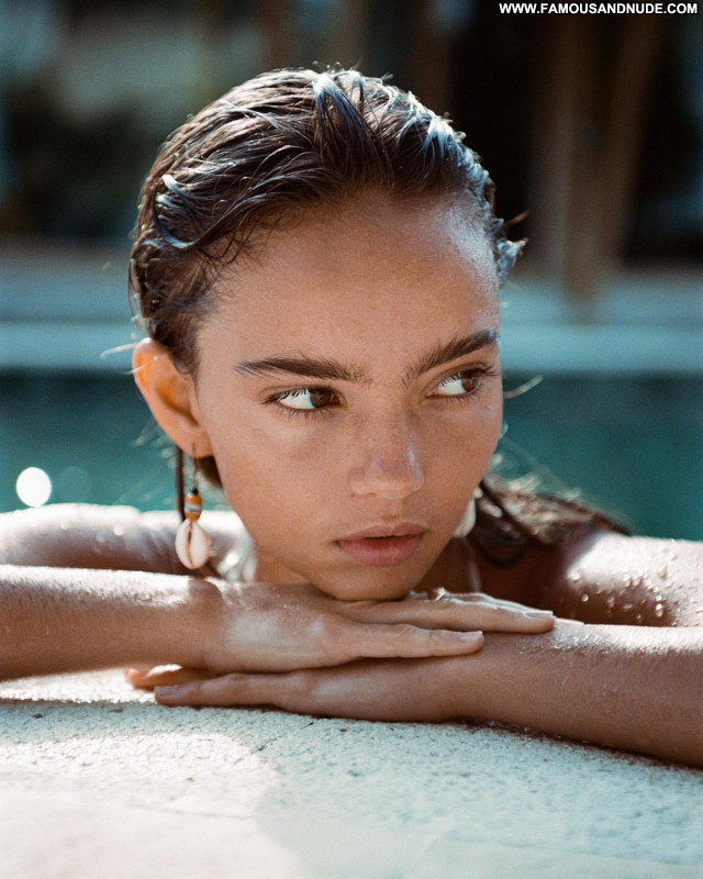 Inka Williams No Source Beautiful Celebrity Posing Hot Sexy Babe