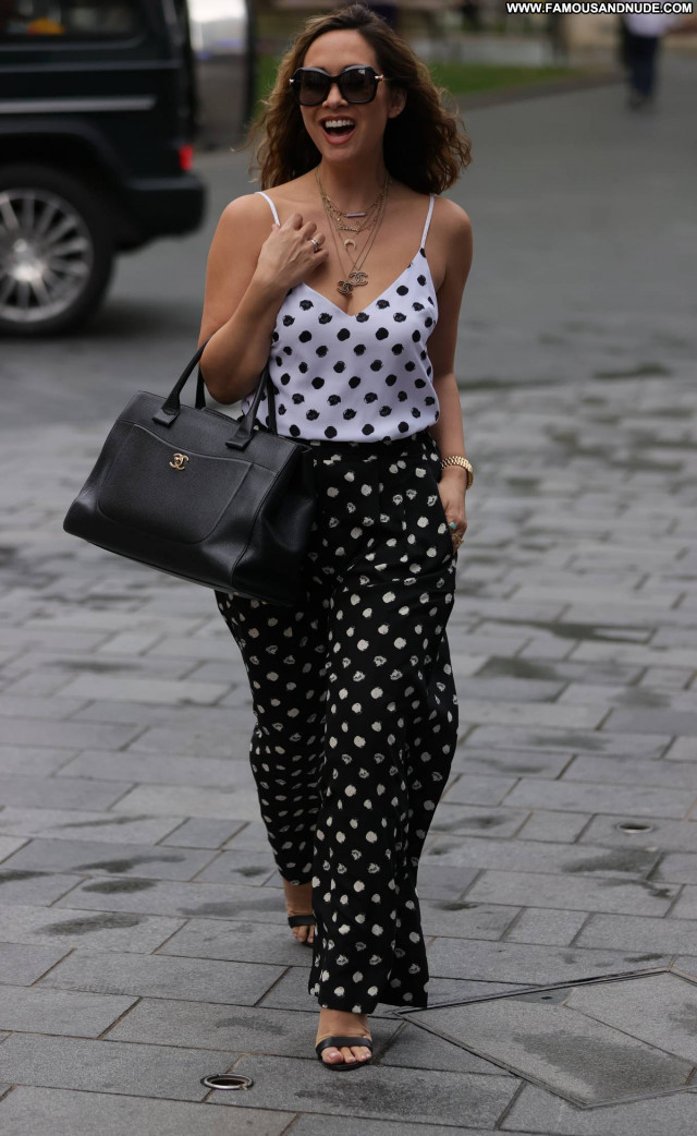 Myleene Klass No Source Posing Hot Celebrity Paparazzi Babe Beautiful