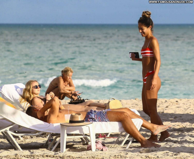 Erika Wheaton The Beach  Paparazzi Beautiful Posing Hot Babe Celebrity