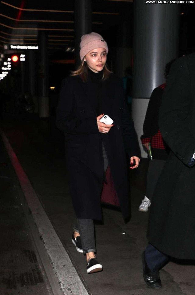 Chloe Moretz Lax Airport Paparazzi Babe Celebrity Posing Hot Beautiful