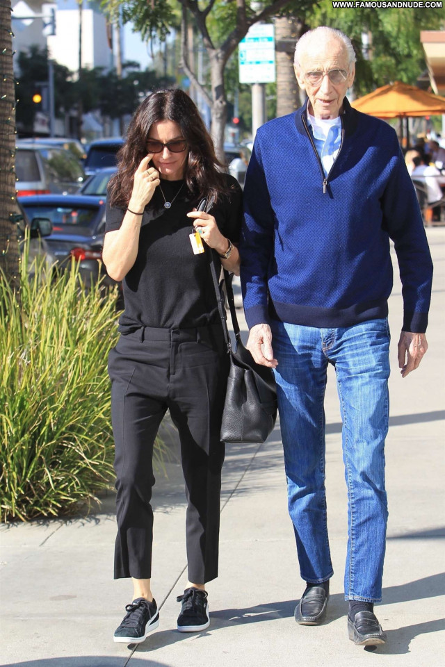 Courteney Cox Los Angeles Babe Posing Hot Celebrity Paparazzi